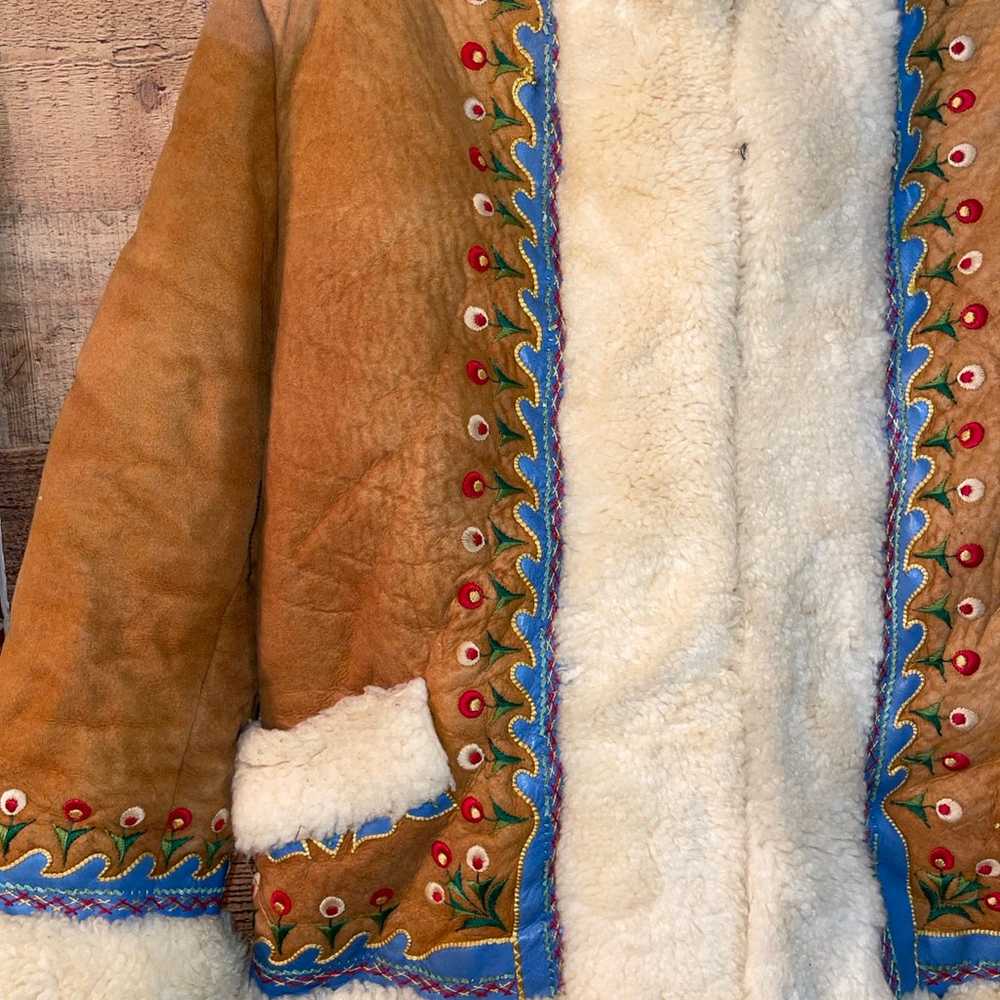 Vintage Poland embroidered shearling coat - image 2