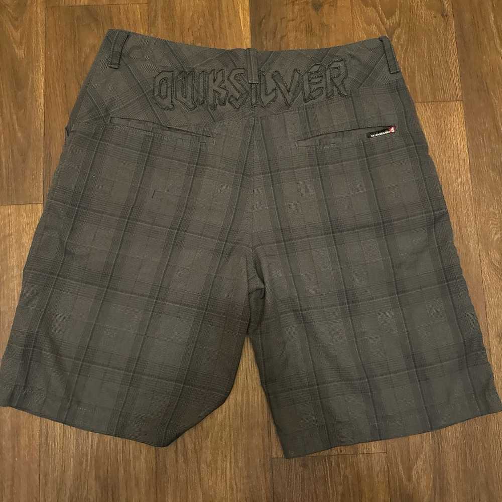 Quicksilver plaid shorts - image 1