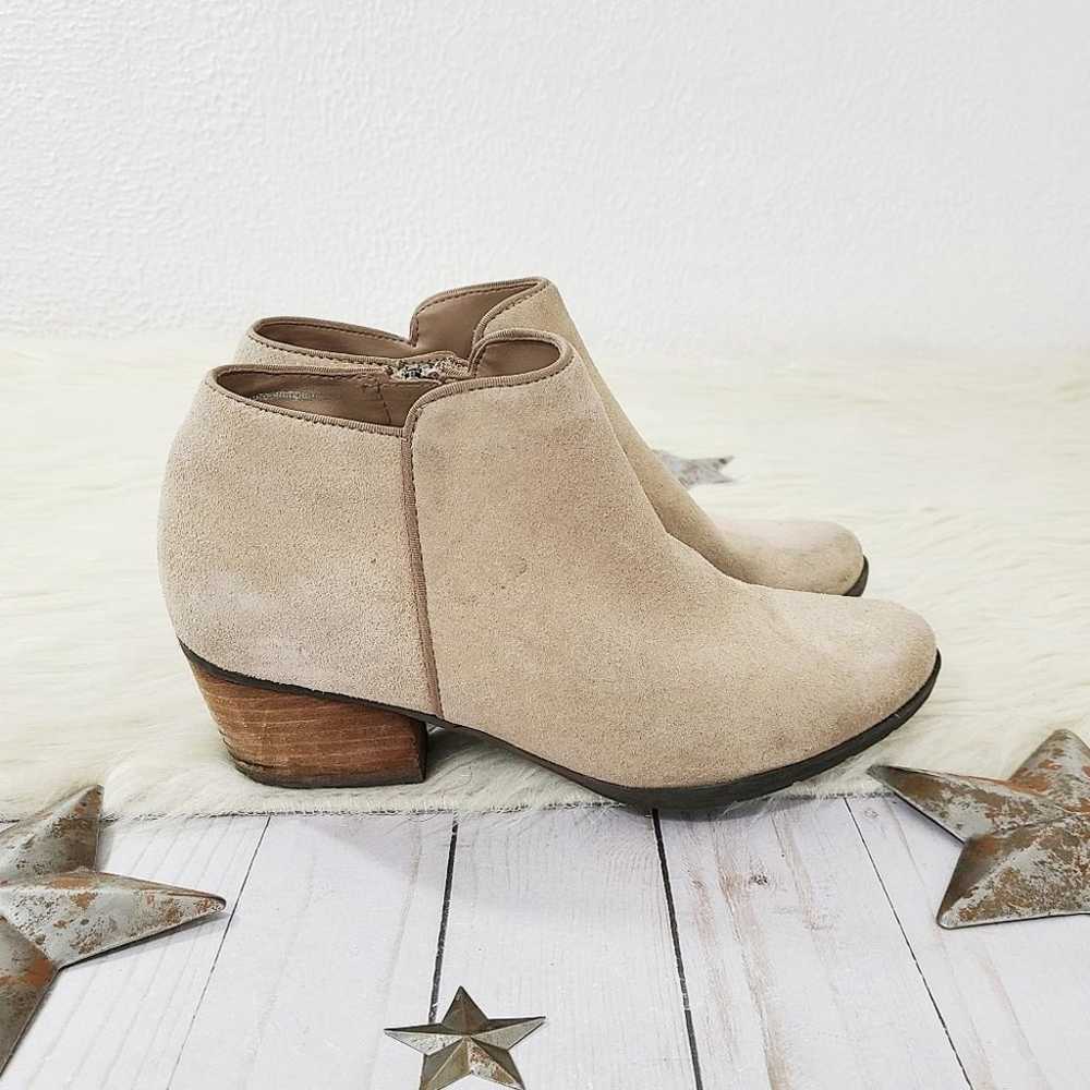 Blondo Villa waterproof suede ankle boots Sand si… - image 2