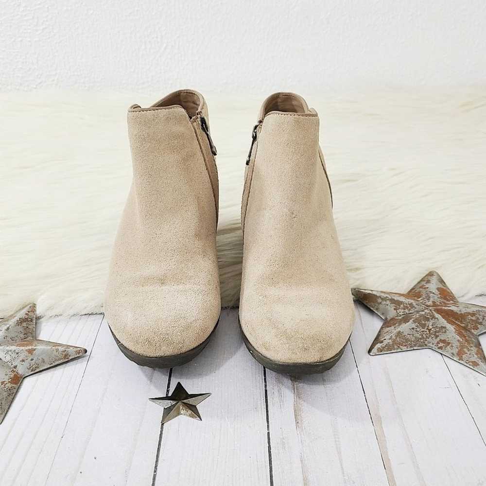 Blondo Villa waterproof suede ankle boots Sand si… - image 3
