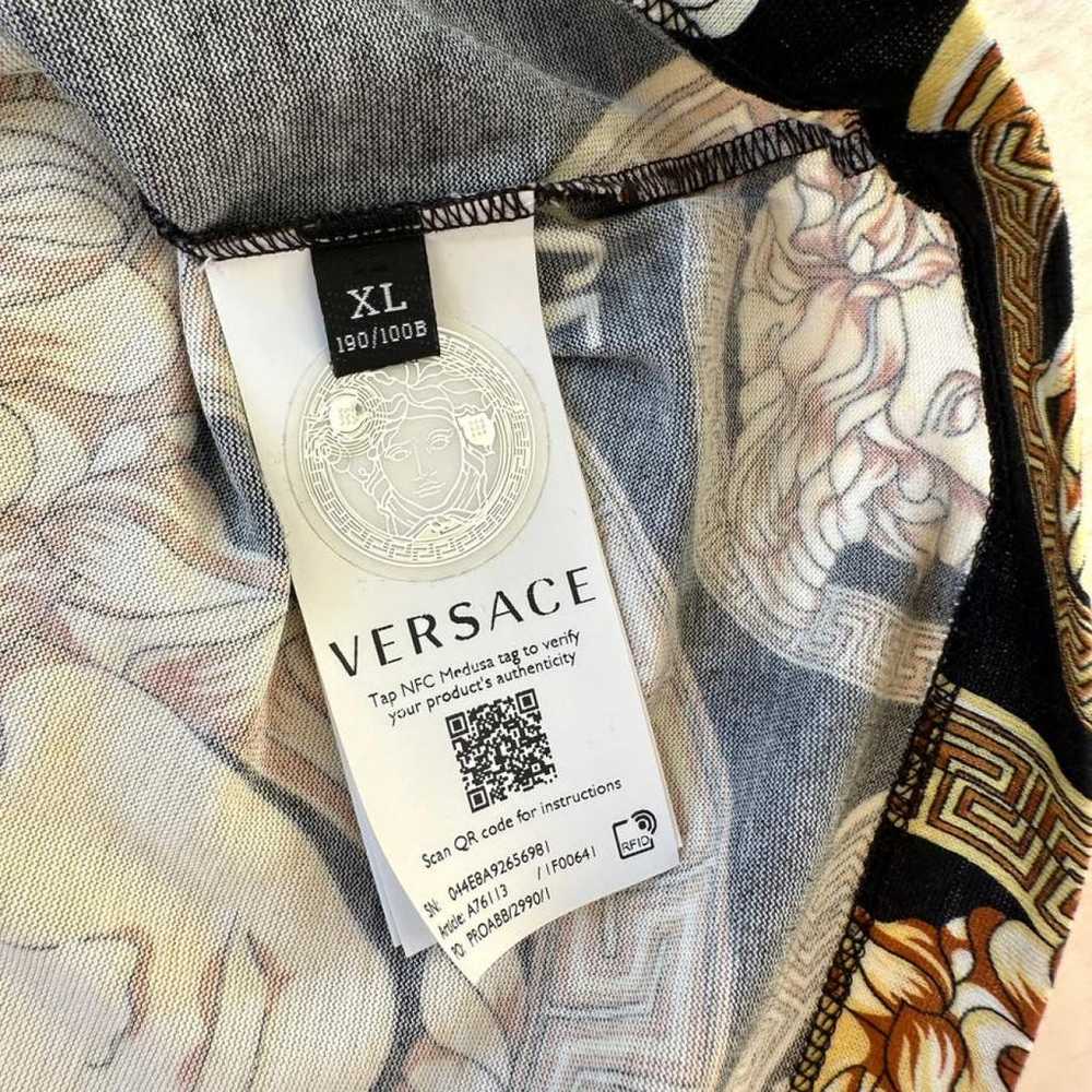Versace T-shirt - image 9