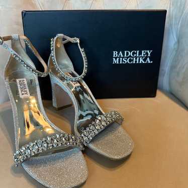 badgley mischka Harriet heels size 8.5