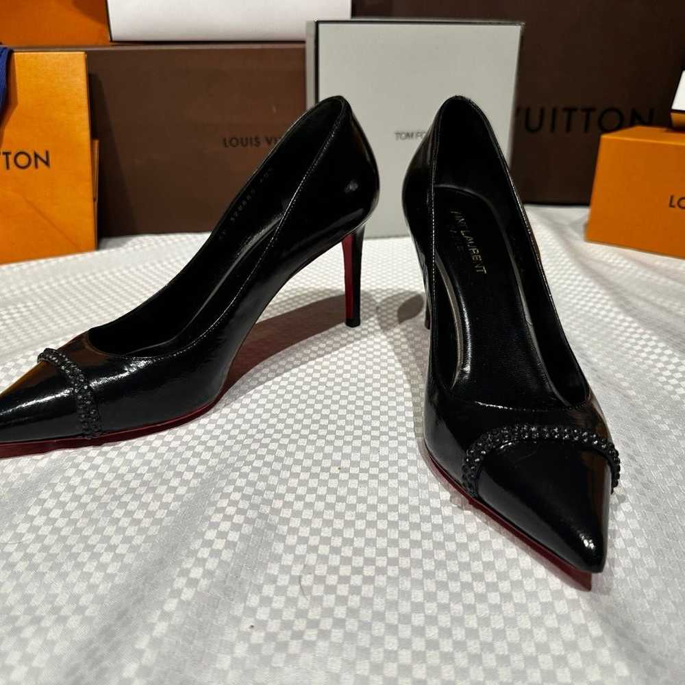 Yves Saint Laurent Black Heels 40.5 fit more like… - image 2