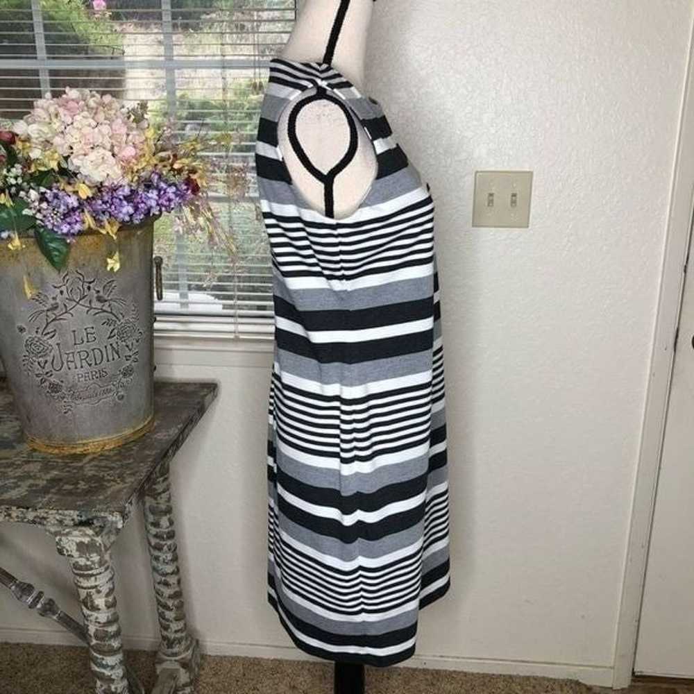 Calvin Klein Gray and White Striped Sheath Dress - image 3
