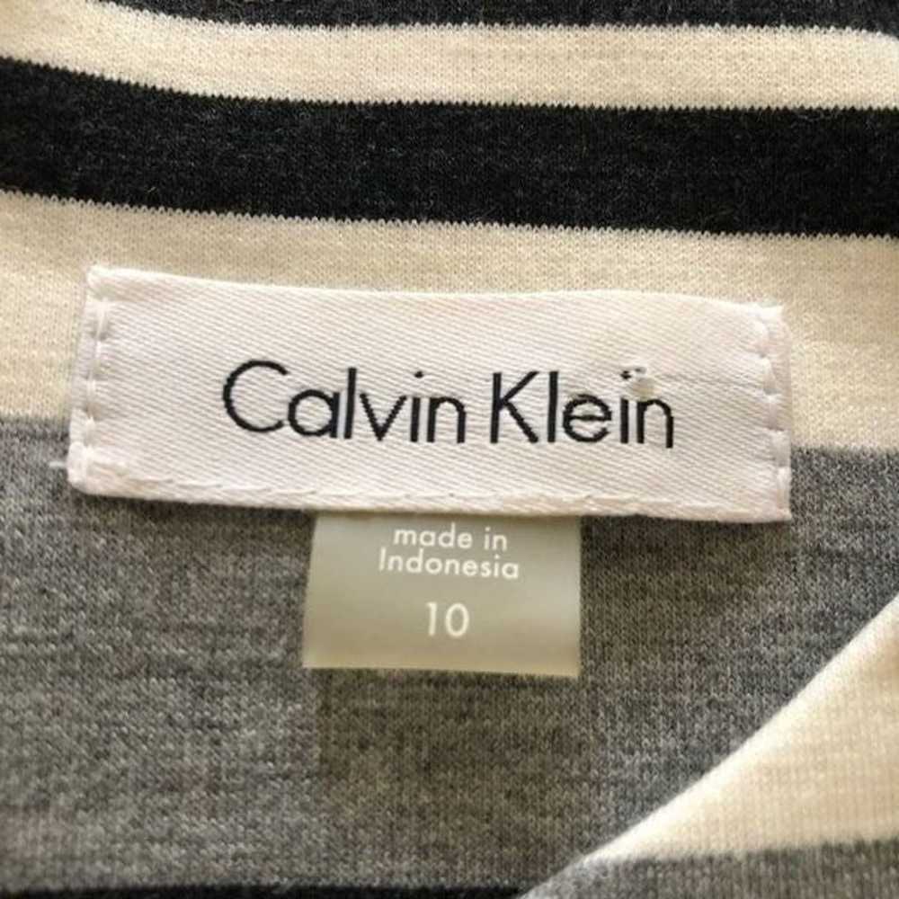 Calvin Klein Gray and White Striped Sheath Dress - image 5