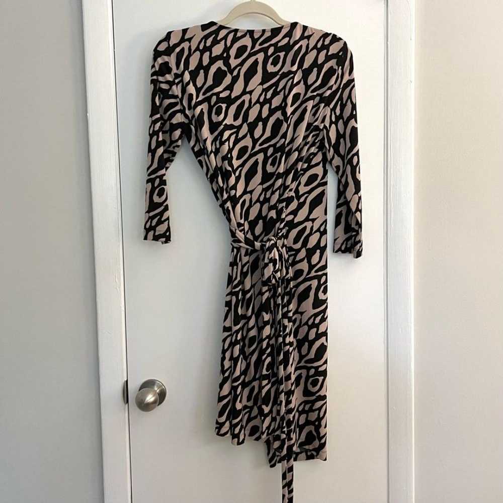 Tahari Jersey Wrap Midi Dress Black Tan Animal Pr… - image 8
