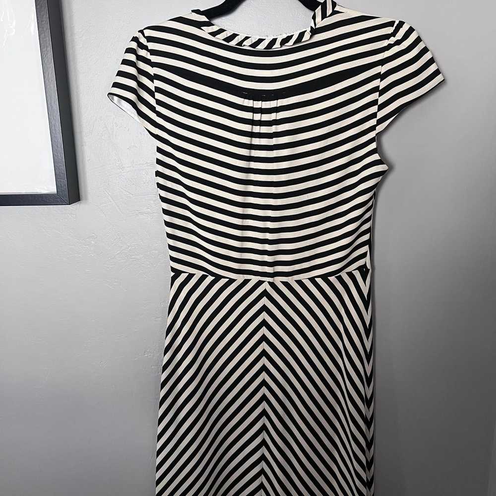 Kate spade silk striped button front sheath fit f… - image 4