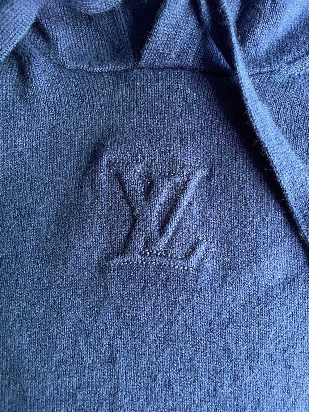 Louis Vuitton Louis Vuitton LVSE Embossed Logo Ca… - image 2