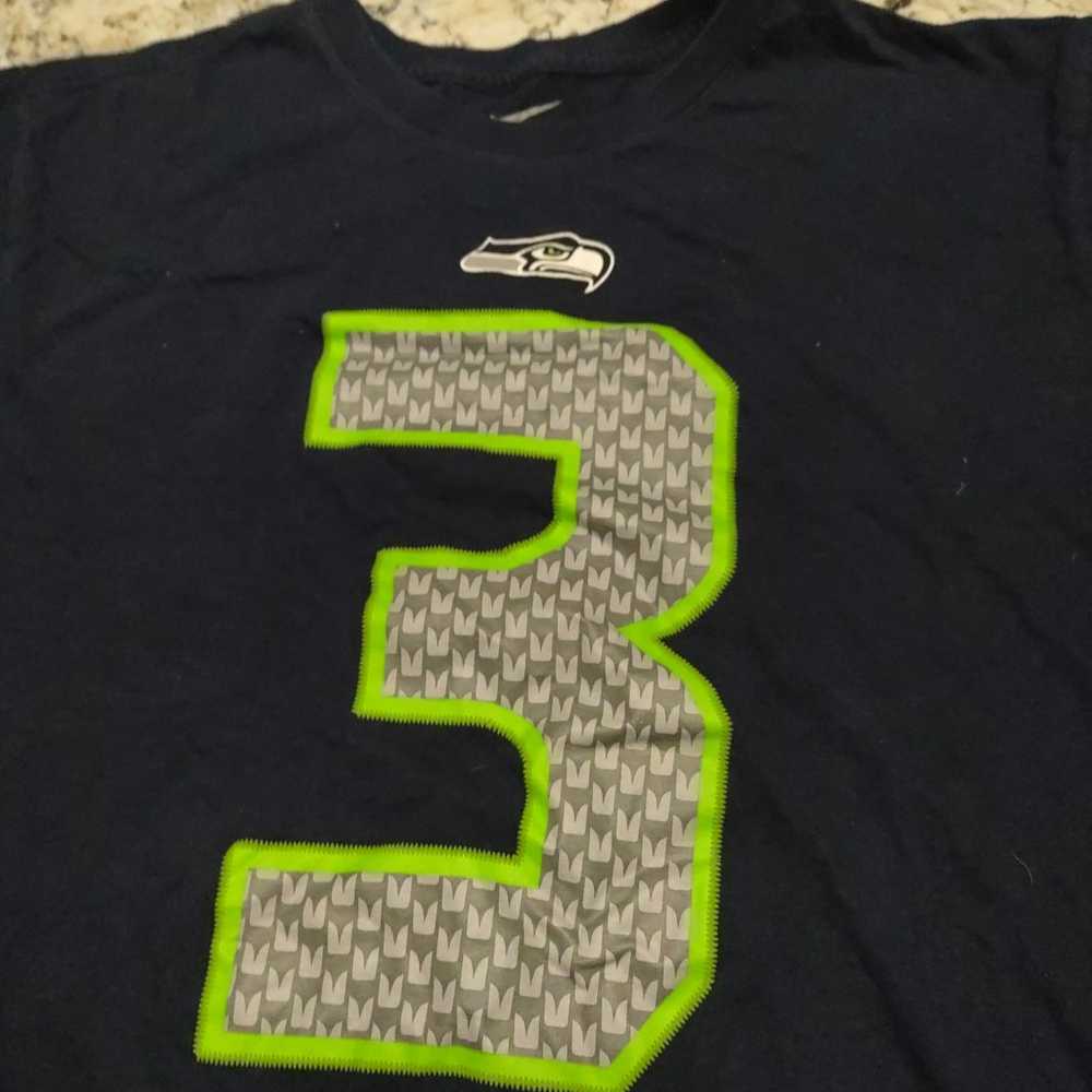 Seattle Seahawks Russell Wilson Tshirt Size Large - image 2