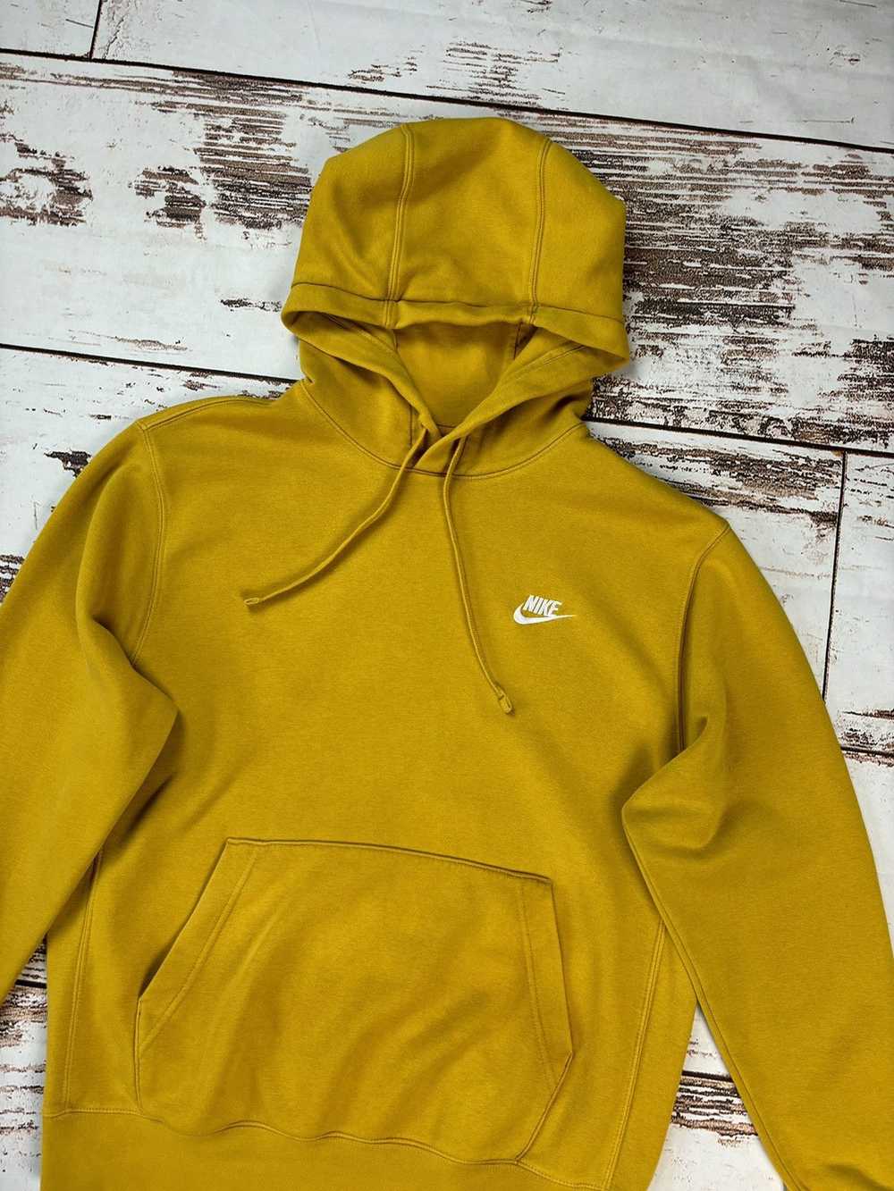 Nike × Streetwear Nike Yellow Hoodie Sweatshirt - image 3