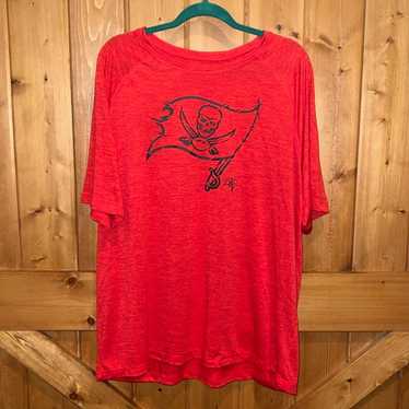 Tampa bay buccaneers shirt size: XXL - image 1