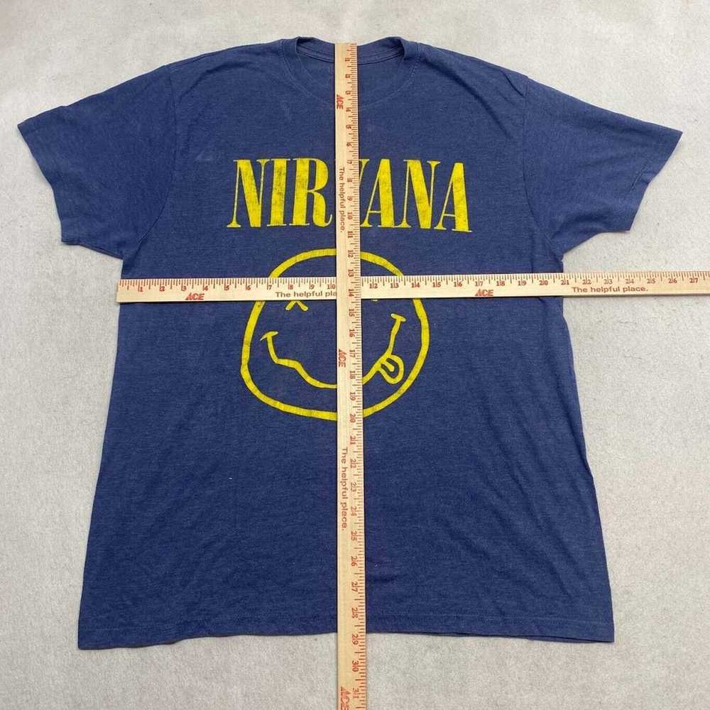 Nirvana Graphic Band Tee Thrifted Vintage Style S… - image 6