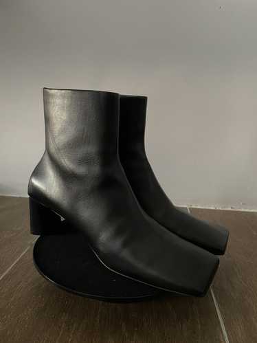 Balenciaga Balenciaga Square Toe Flat Ankle Boots