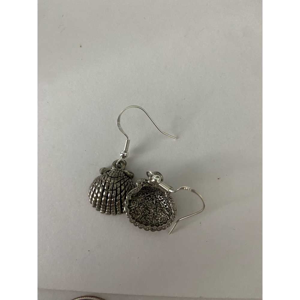 Handmade Cute Upcycled seashell earrings silver t… - image 4
