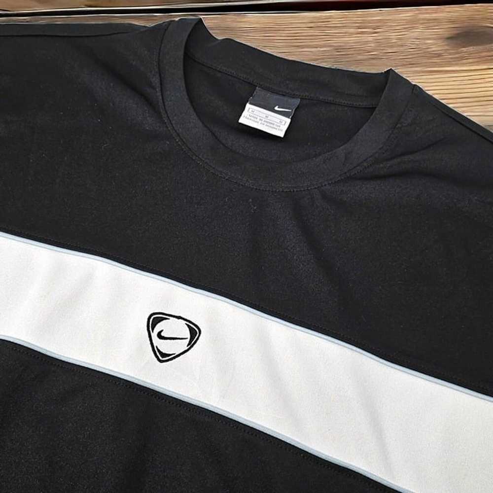 NIKE VTG T-Shirt Black Short Sleeve Football Socc… - image 1