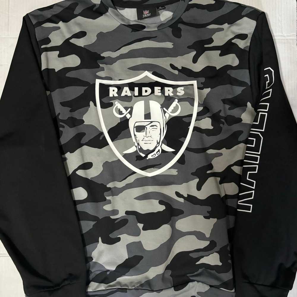 Las Vegas Raiders Men’s Camouflage Shirt - image 1