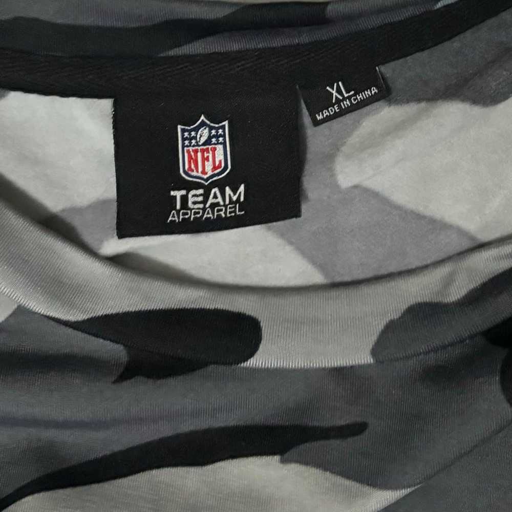 Las Vegas Raiders Men’s Camouflage Shirt - image 5