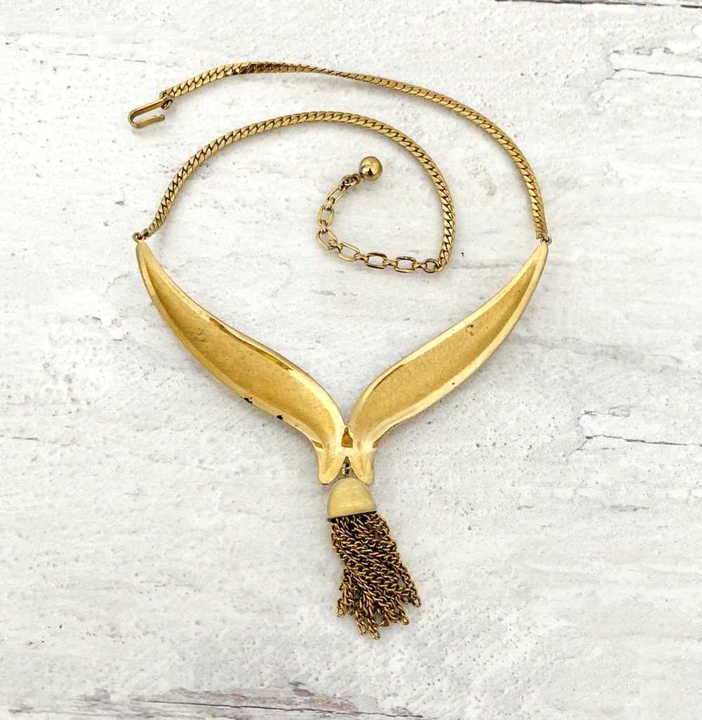 Vintage Modernist Collar Necklace with Tassel Pen… - image 4
