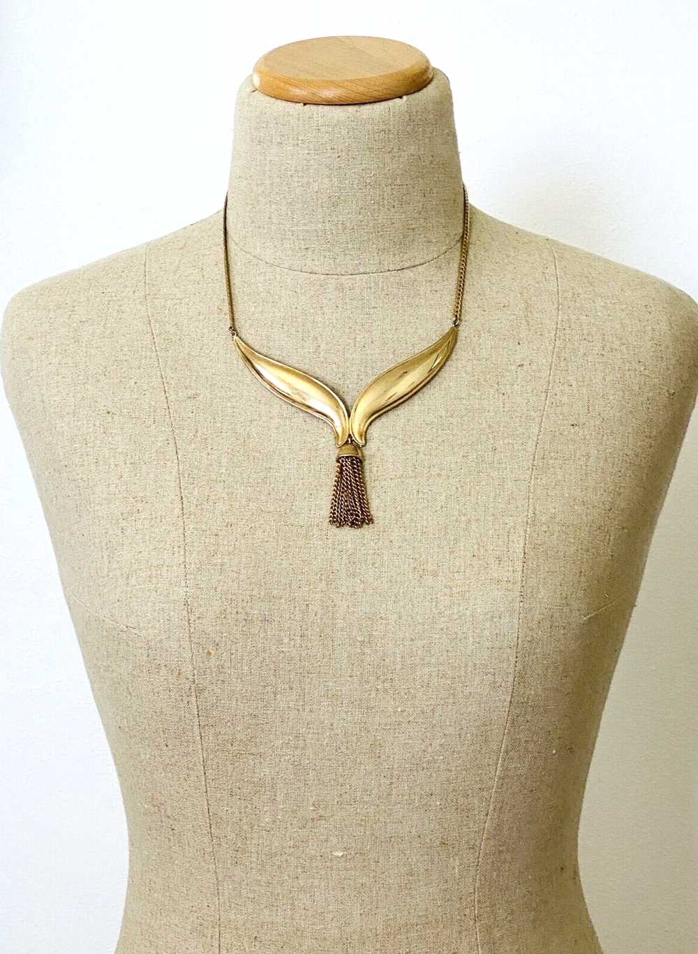 Vintage Modernist Collar Necklace with Tassel Pen… - image 5