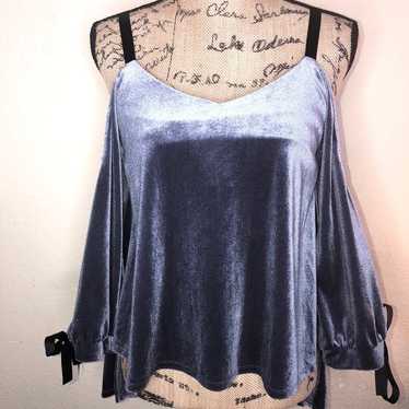 Romeo + Juliet Couture Top
