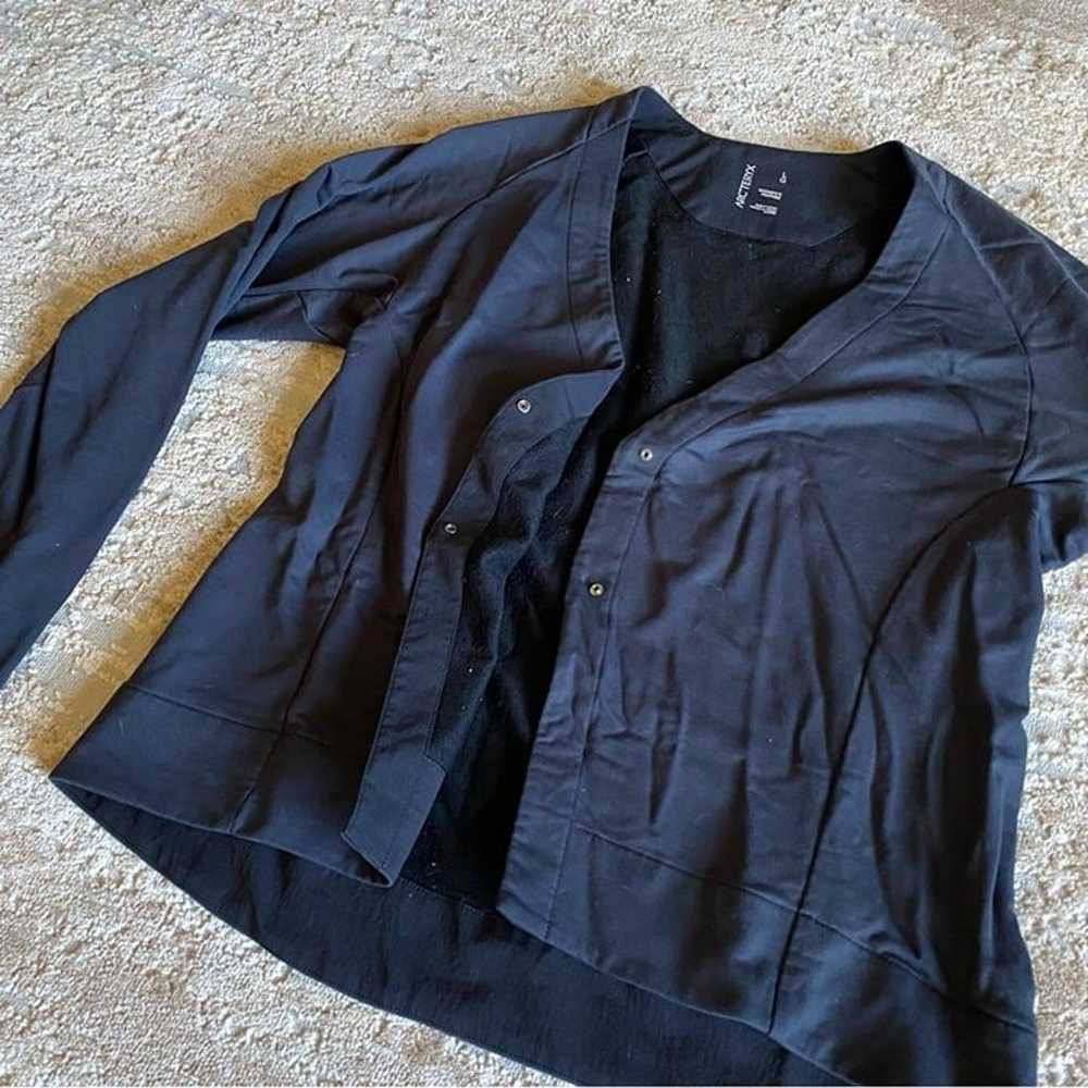 Arc'teryx Black Jacket Wool Lined Snap Front V Ne… - image 4