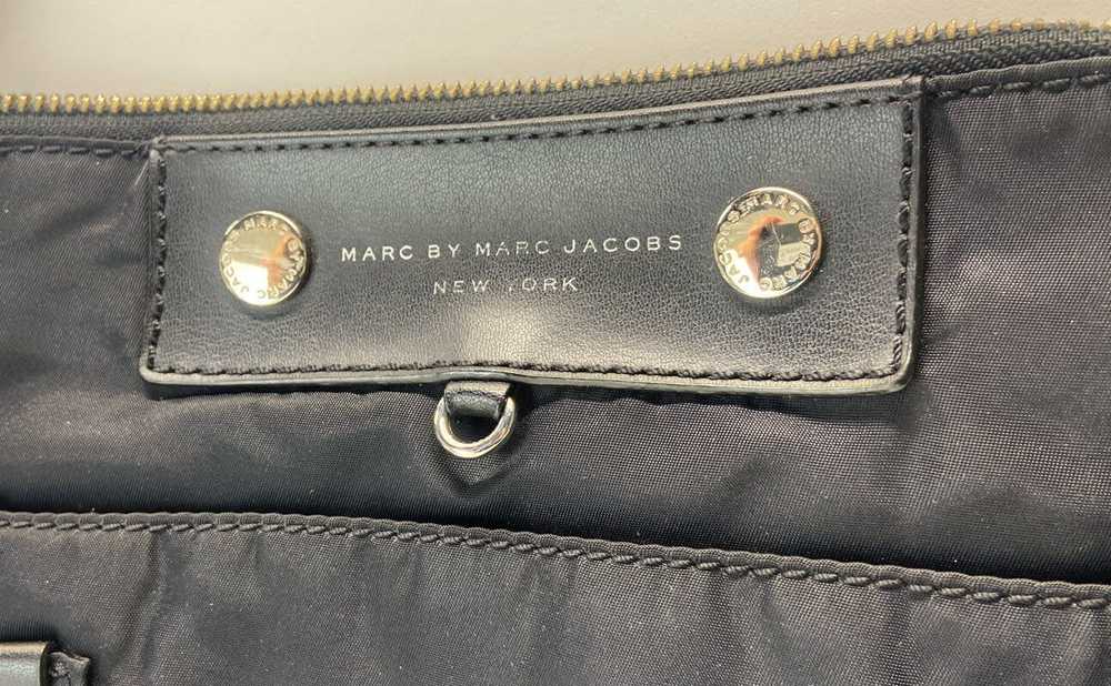 Marc By Marc Jacobs Nylon Top Zip Messenger Bag B… - image 2