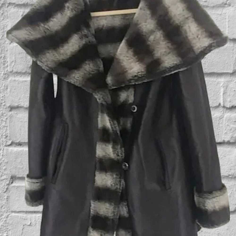 Luxury Faux Fur/Leather Reversible Shawl Collar w… - image 10