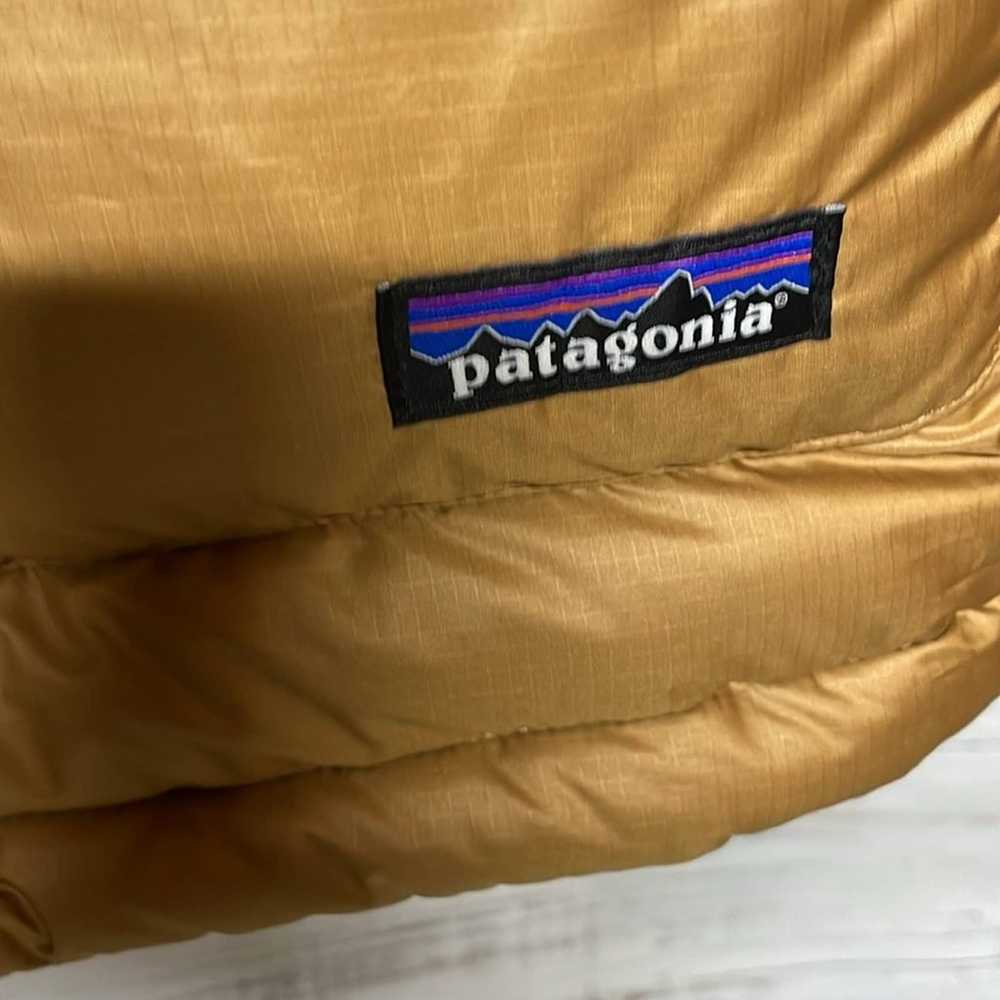 Patagonia Women's Bivy Puffer Jacket Green Gold L… - image 4