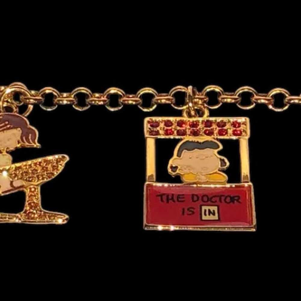 THE DANBURY MINT PEANUTS CHARMS BRACELET GOLD WIT… - image 3