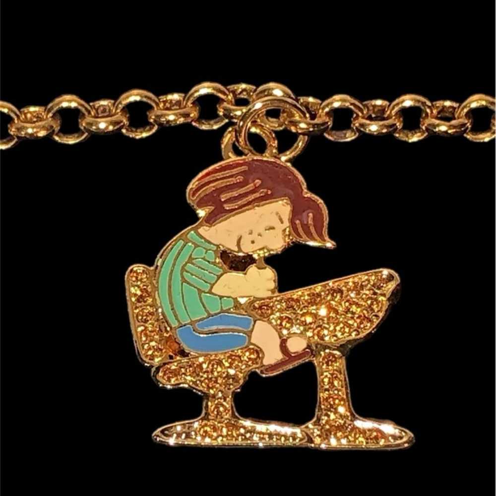 THE DANBURY MINT PEANUTS CHARMS BRACELET GOLD WIT… - image 8