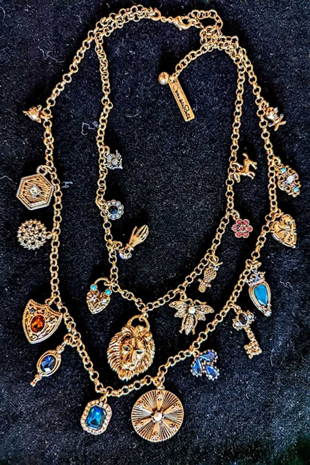 Oscar de la Renta necklace 22 charms multi-strand… - image 2