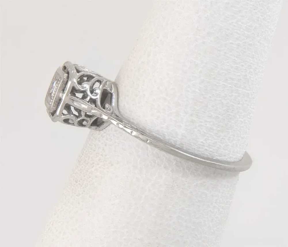 Antique 18K White Gold .02ct Diamond Art Deco Sol… - image 3