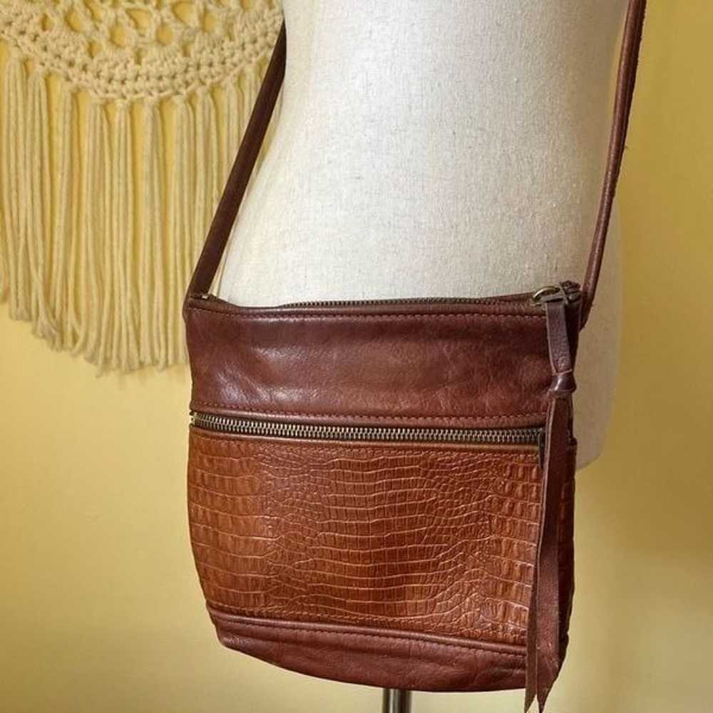 Vintage 70s Embossed Brown Leather Crossbody Bag … - image 2