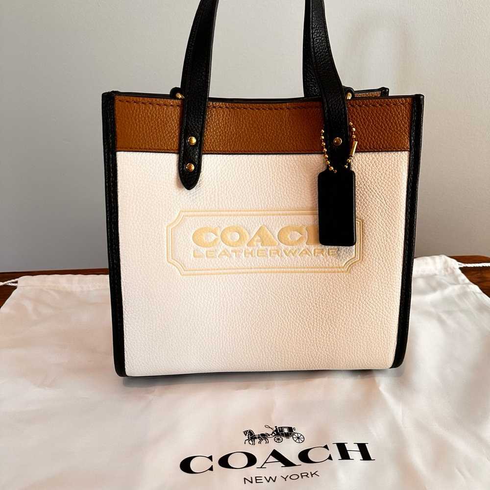 Coach Field Tote 22 Color Block with Coach Badge - image 4