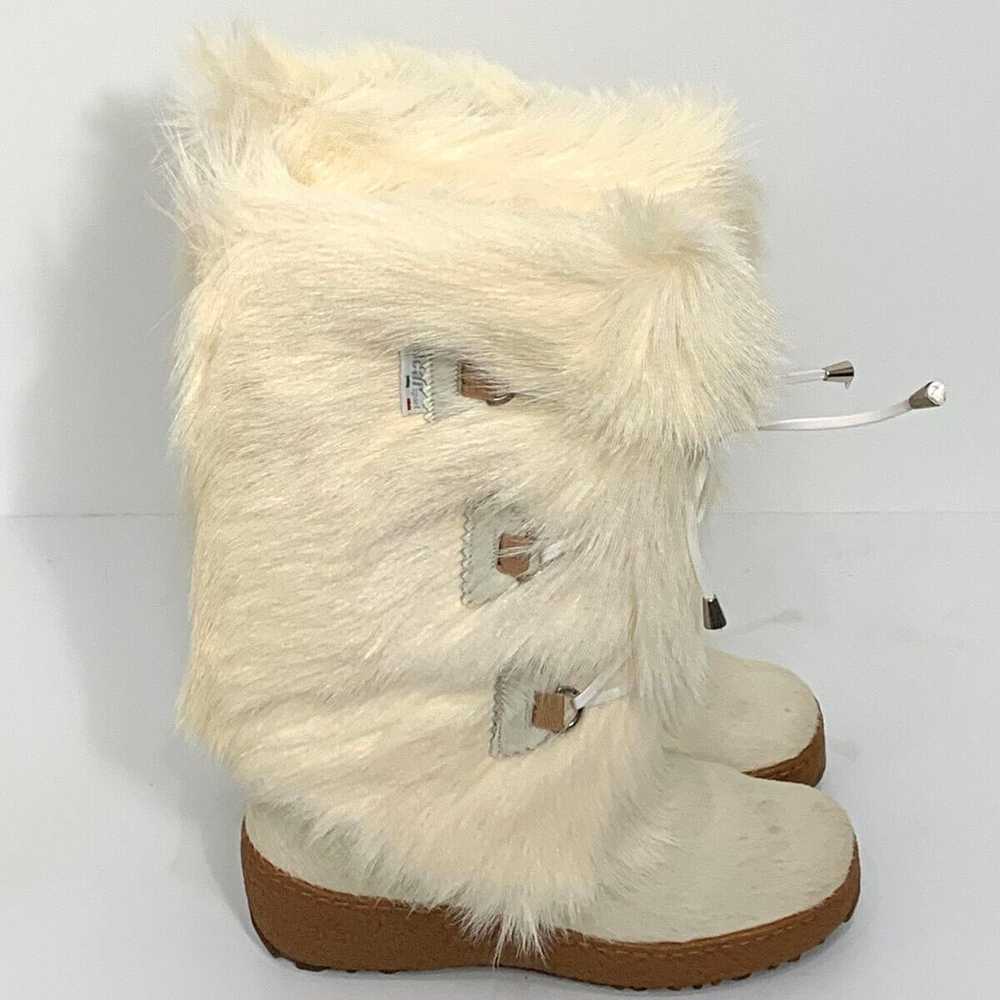 Oscar Sport NWB Women's White Norma Boots Size 7 - image 3