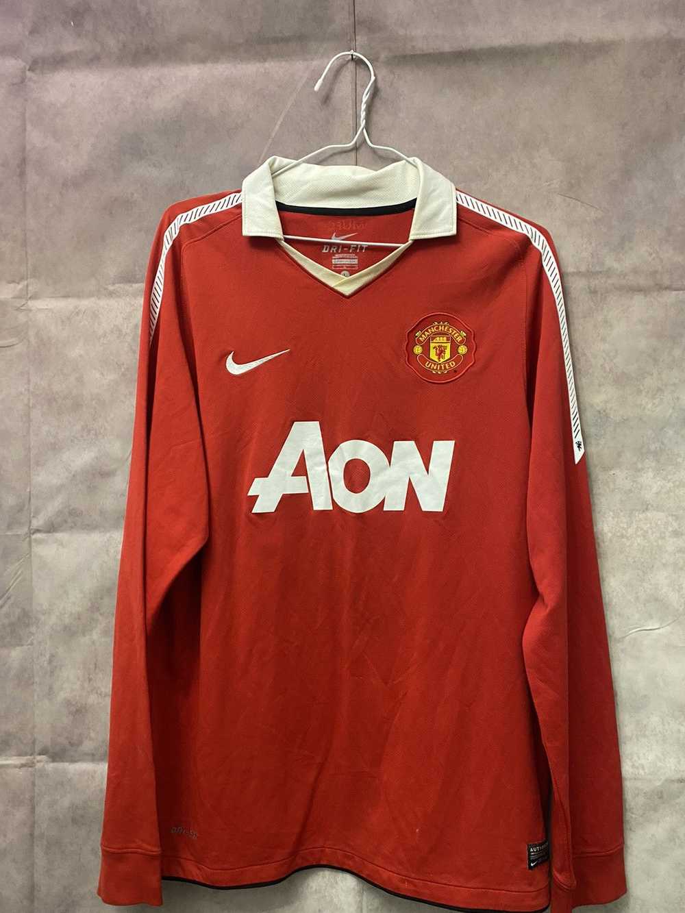 Manchester United × Soccer Jersey × Streetwear Ma… - image 1