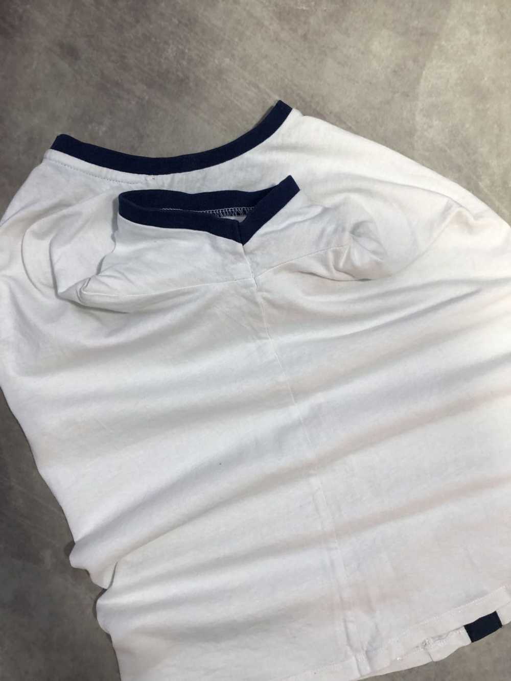 Soccer Jersey × Streetwear × Vintage T-shirt Engl… - image 3