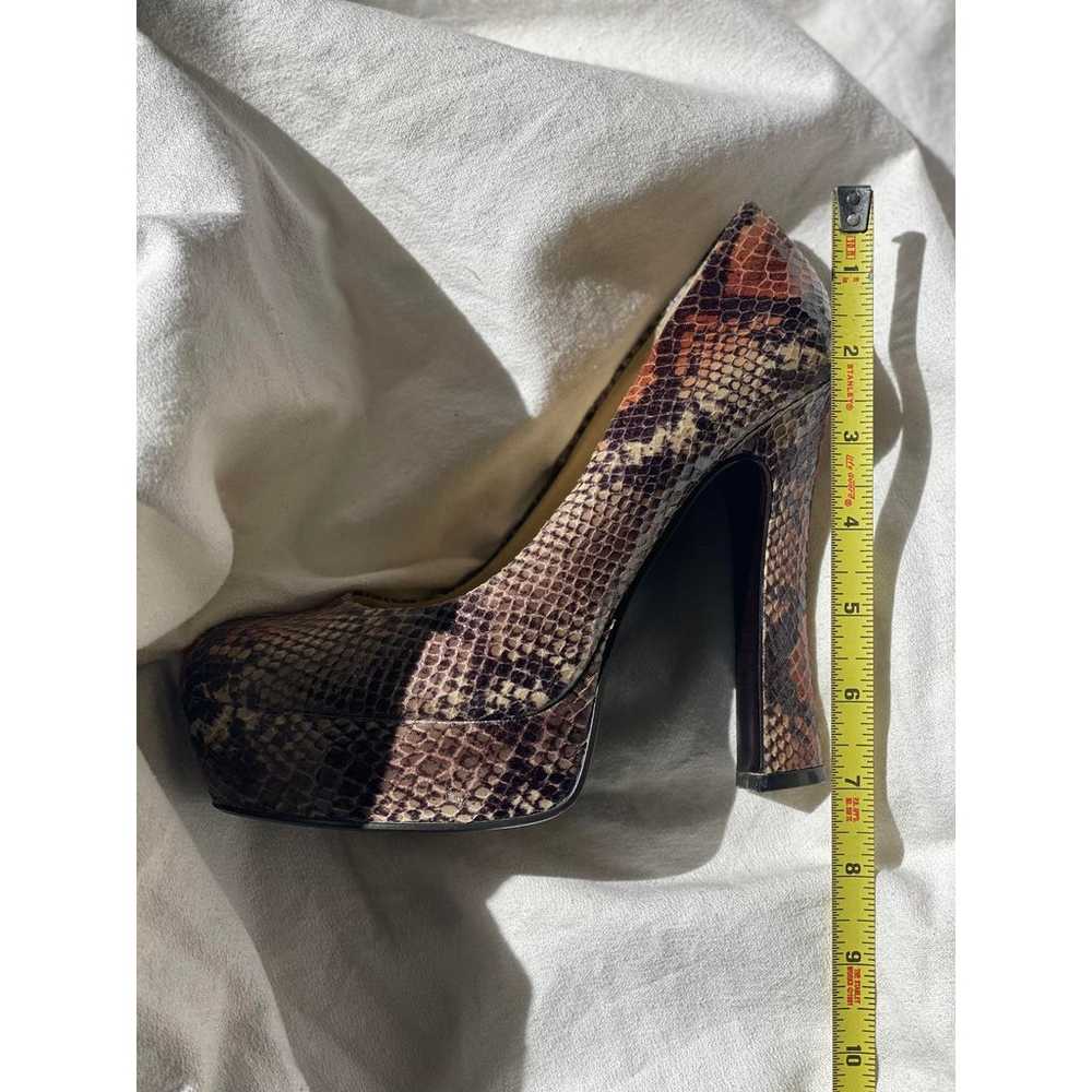 Chinese Laundry Move Over Snakeskin Pumps 6.5 Wom… - image 10
