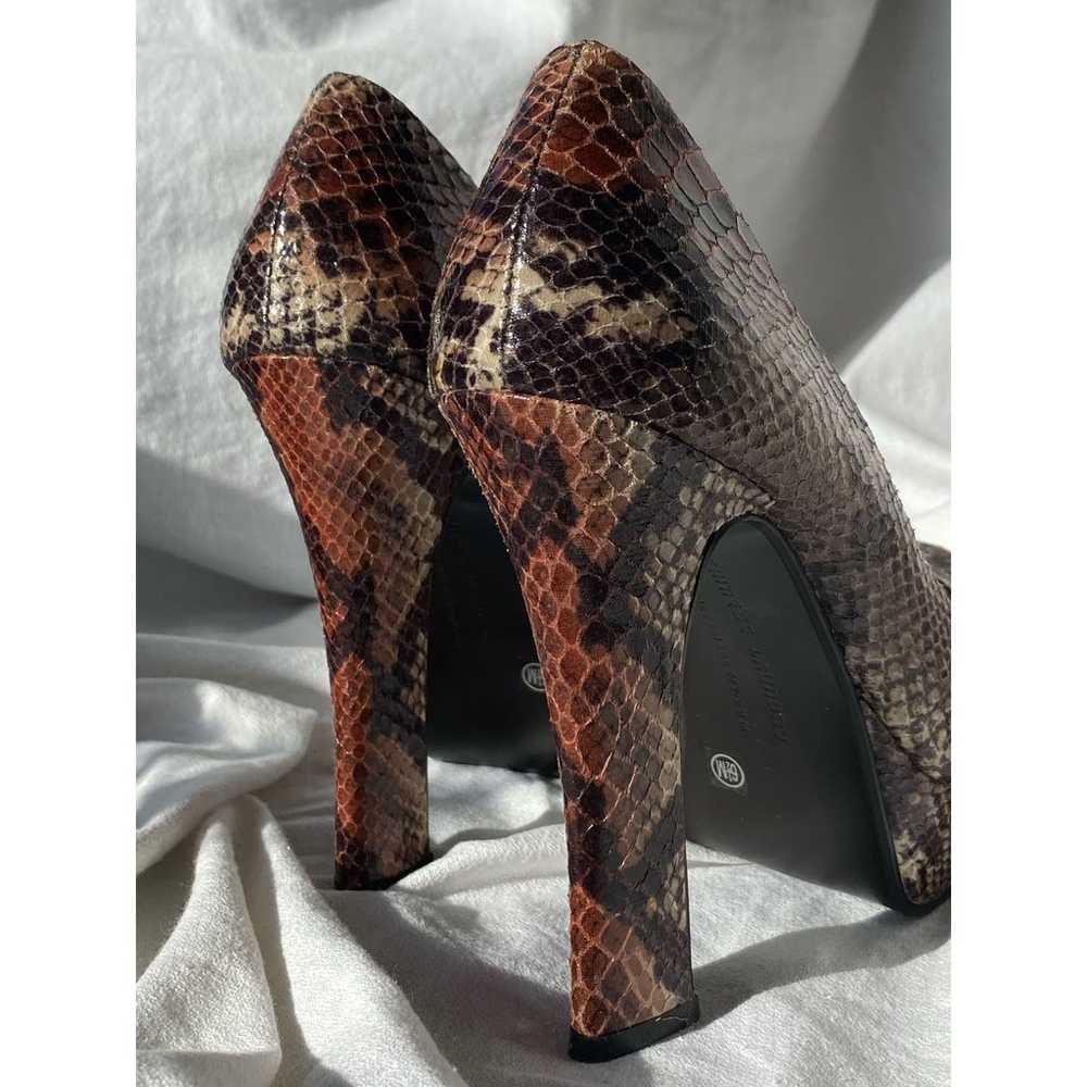 Chinese Laundry Move Over Snakeskin Pumps 6.5 Wom… - image 7