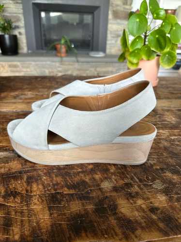 Coclico Suede wood wedge sandal