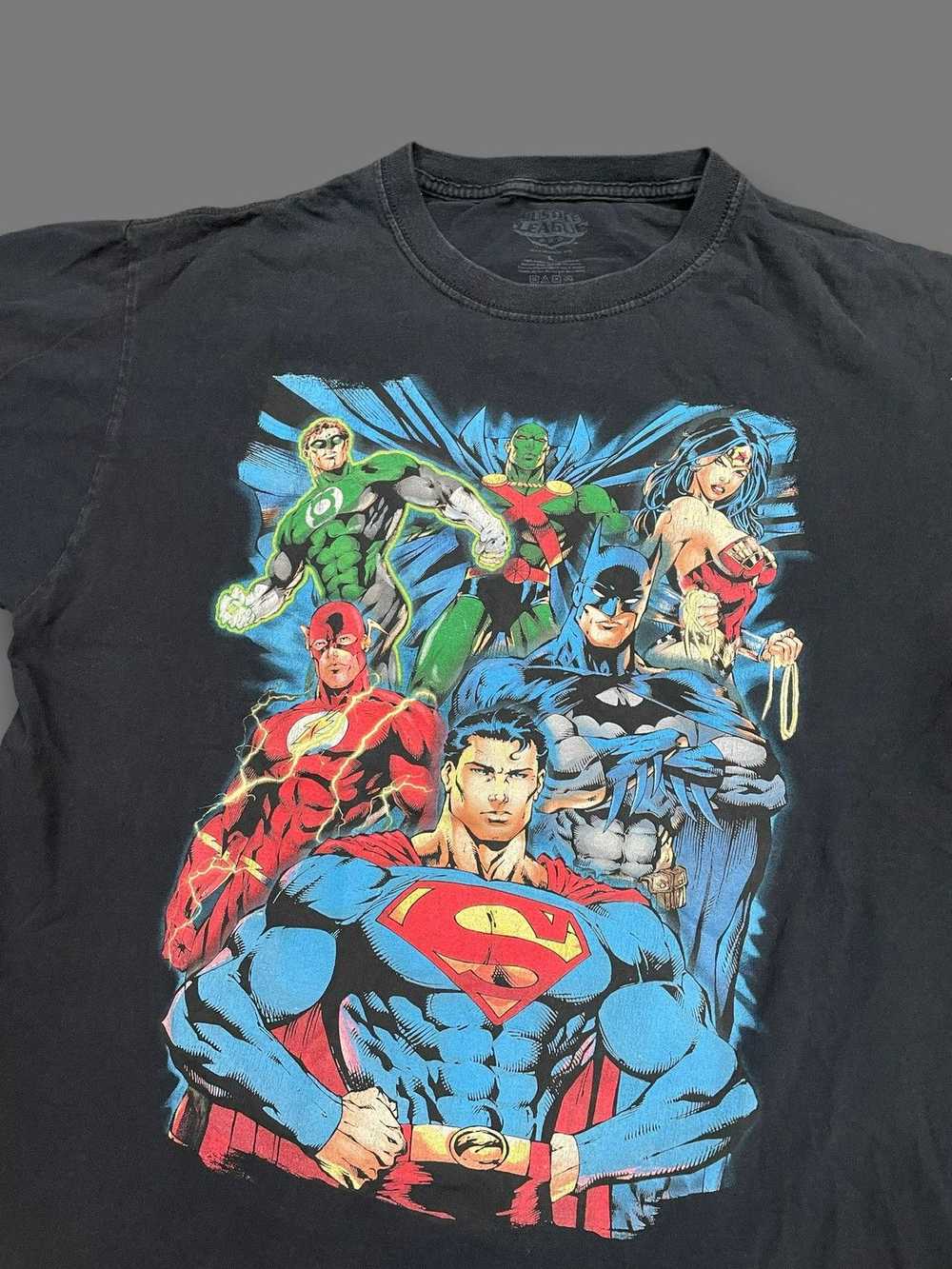 Dc Comics Justice League 00s DC Comics Tee ⚡️ - image 2