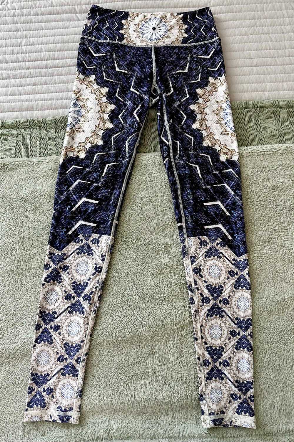 Wolven Reverie Legging - image 3