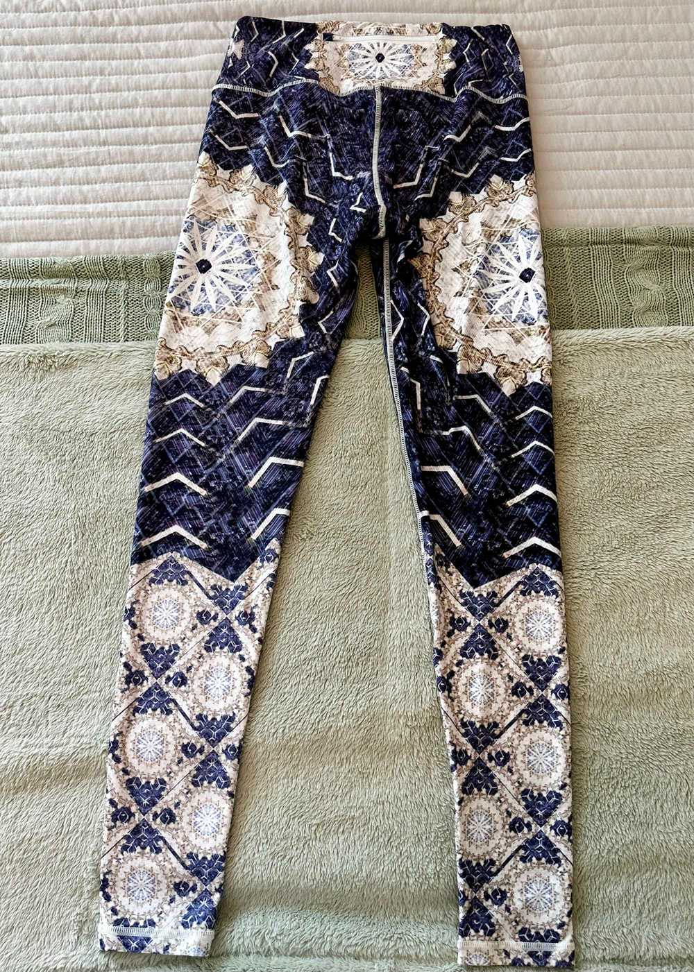 Wolven Reverie Legging - image 4