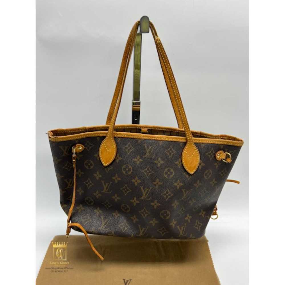 Louis Vuitton Neverfull leather tote - image 6
