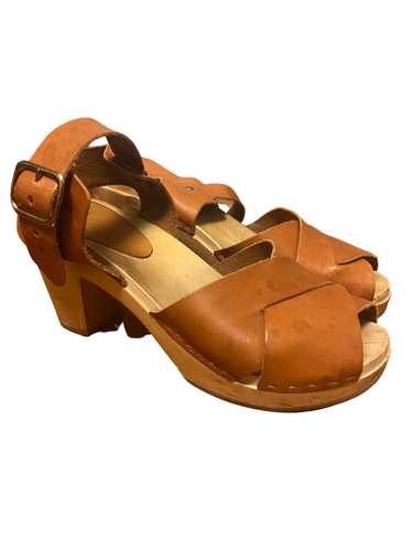 Bryr Emma Cross Toe, High Heel in Whiskey Leather,