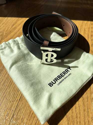 Burberry Reversible Burberry TB belt