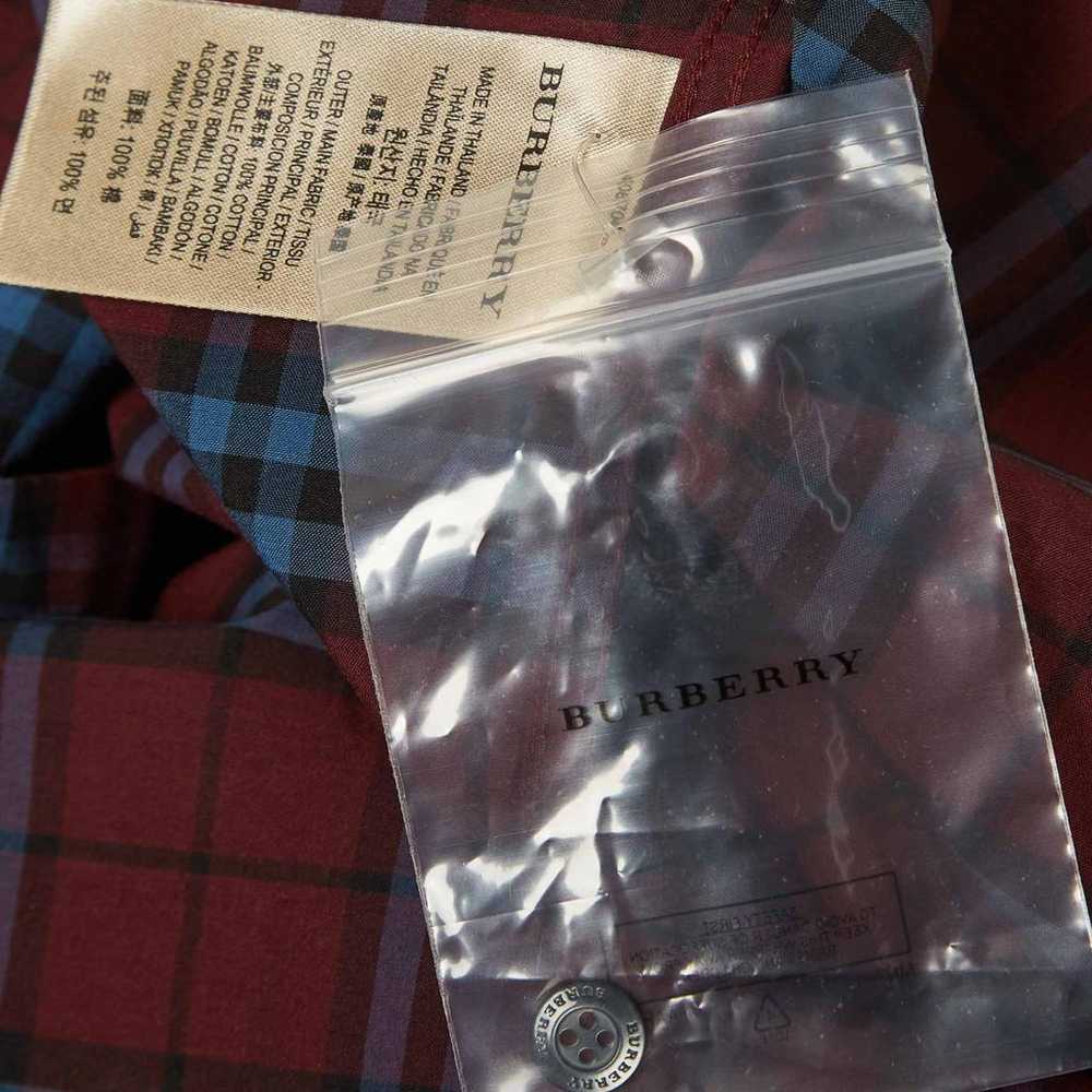 Burberry T-shirt - image 5