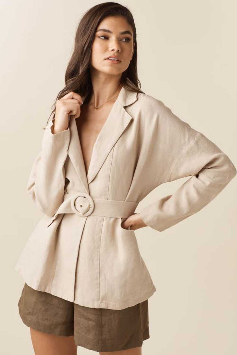 VETTA The Linen Belted Blazer - image 1