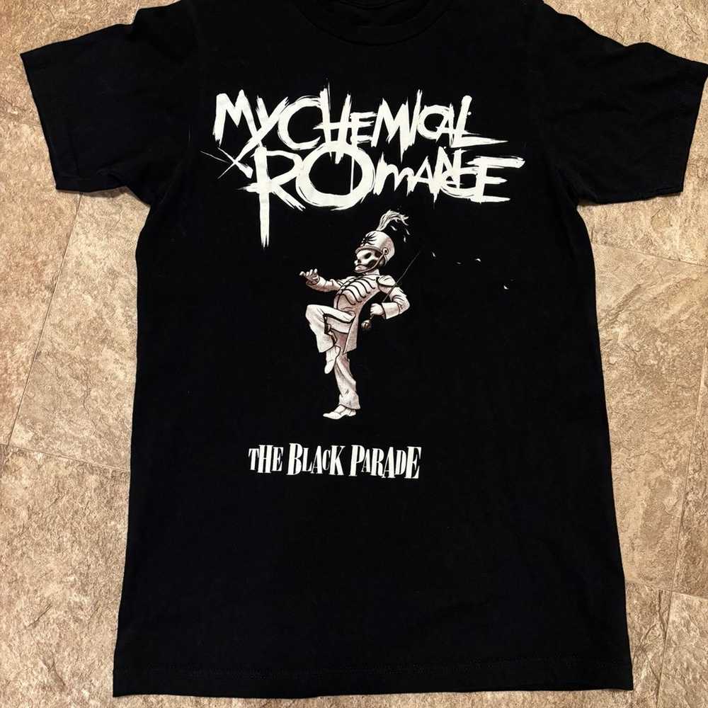 my chemical romance black parade tshirt - image 1