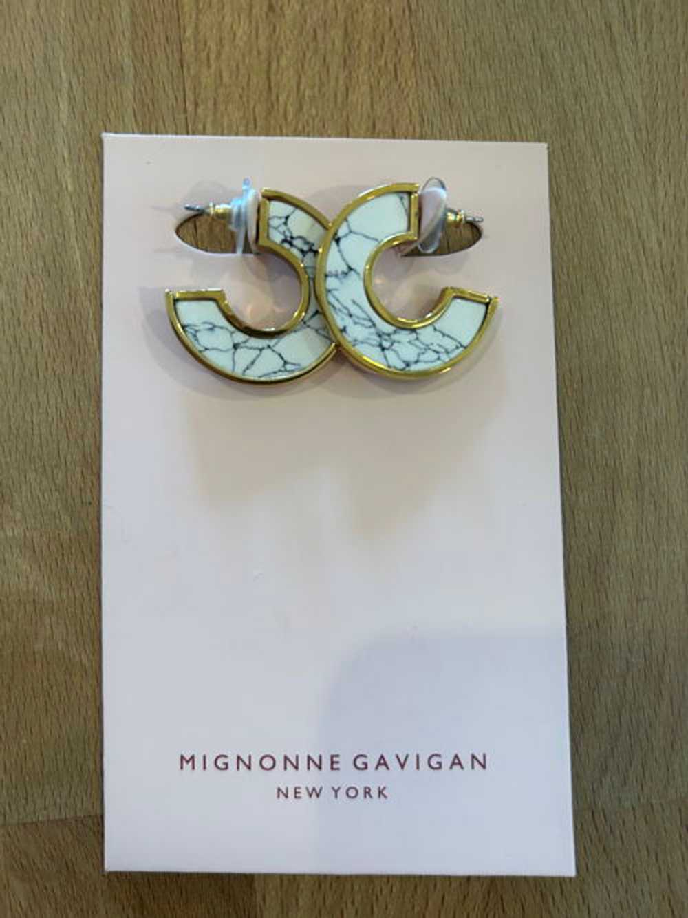 Mignonne Gavigan Mini Fiona Hoop Earrings White R… - image 4